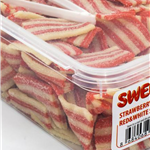 BELTS SMALL STRIPS STRAWBERRY FLAVOUR (red & white stripes) (V)